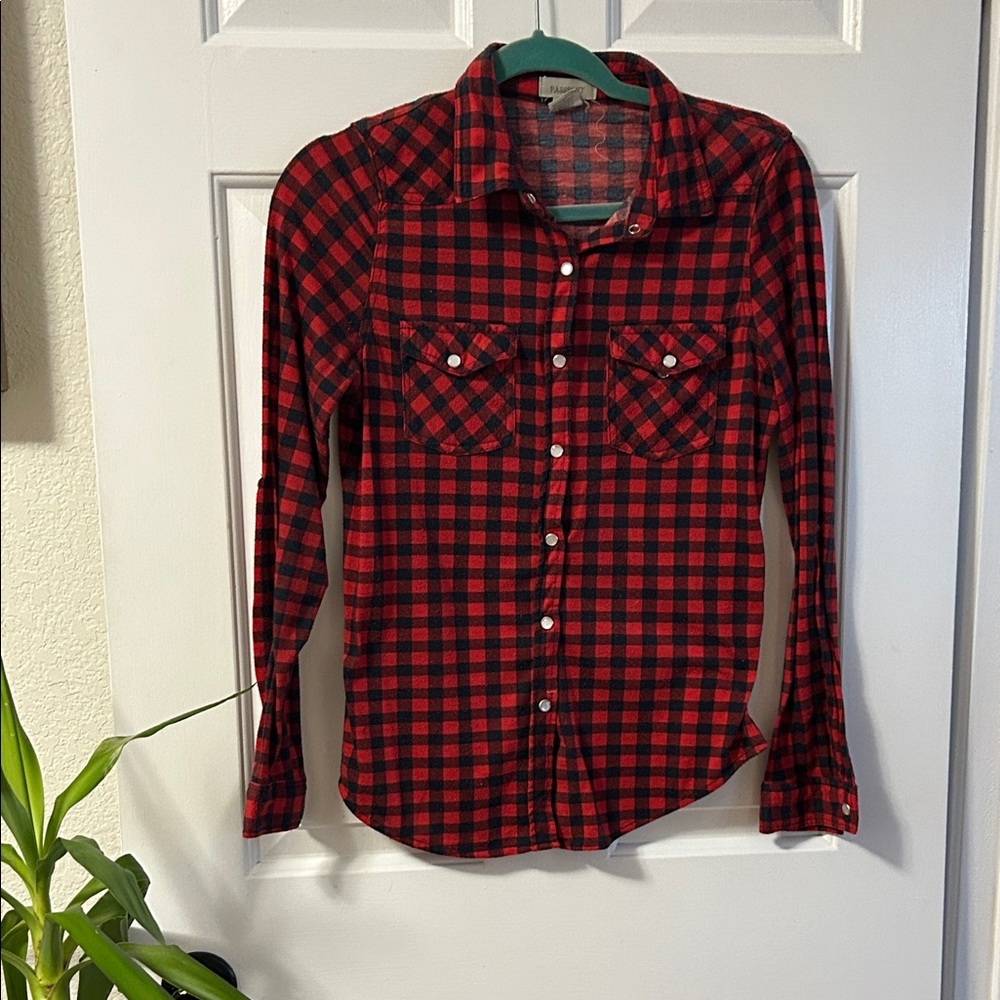 Passport Women's Red and Black Plaid Button-Down Shirt